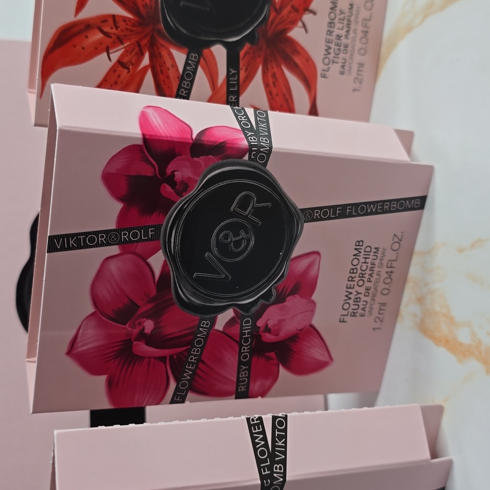 Viktor & Rolf bundle new - Picture 3 of 7